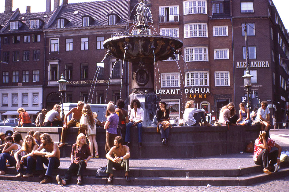 Scandanavian Holiday 2 0102