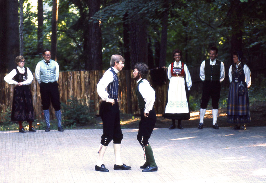 Scandanavian Holiday 2 0157