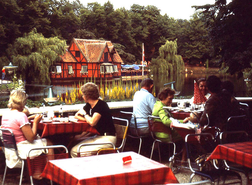 Scandanavian Holiday 2 0118