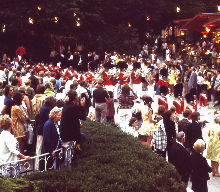 Scandanavian Holiday 2 0119