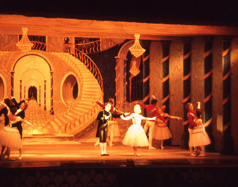 Scandanavian Holiday 2 0124